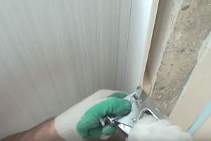 Kako okrasiti balkon z rokami 10