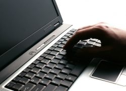 Jak włączyć i wyłączyć klawiaturę na laptopie