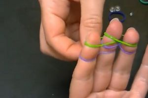 kako tkati dvojne gumijeve zapestnice 7