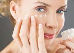 kosmetiky na bázi kyseliny hyaluronové