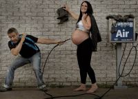 pomysły na sesję zdjęciową dla kobiet w ciąży 9