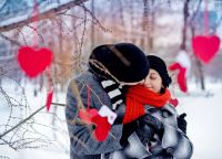 pomysły na zimową sesję fotograficzną kochanków 1