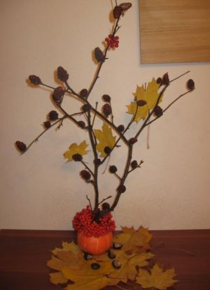 ikebana jeseni z lastnimi rokami8