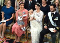 Кронпринцесса Виктория с принцем Оскаром, принцесса София с принцем Александром
