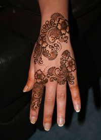 Indické kresby henny na rukou8