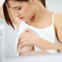 příčinou zánětu lymfatických uzlin pod paží