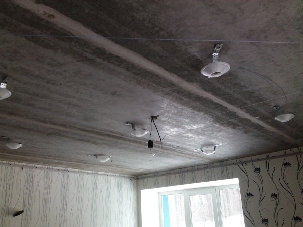 2. Монтаж и монтаж на осветителни тела в окачения таван