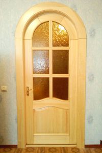 Vnitřní dveře z masivního borovice 1