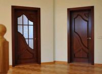 Drzwi wewnętrzne z litego drewna