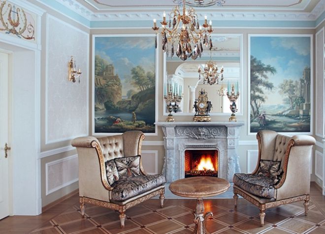 Interiéry klasického obývacího pokoje s krbem