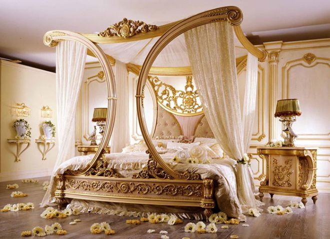 notranja spalnica v klasičnem italijanskem slogu