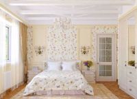 Notranjost spalnice v slogu Provence1