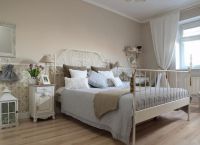 Interijer spavaće sobe u stilu Provence6