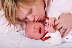 črevesna kolika pri novorojenčkih