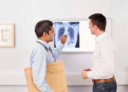 възможно ли е да се лекува рак на белите дробове