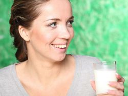 czy możesz pić jogurt podczas karmienia piersią