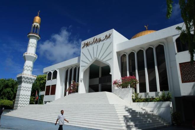 Белоснежное здание исламского центра