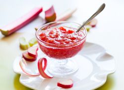 Rhubarb marmelado
