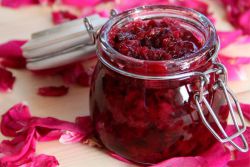 surovi čaj rose jam