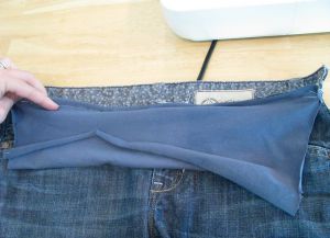 Jeans za nosečnice z rokami5