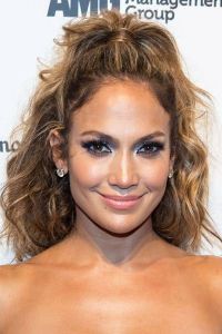 Jennifer Lopez Vlasový styl 3