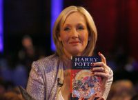 Джоан Роулинг заработала миллионы на книгах о Гарри Поттере