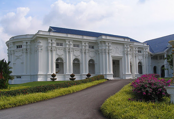 Королевский дворец-музей Султан Абу Бакар