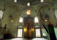 Внутри мечети Карагез-бека