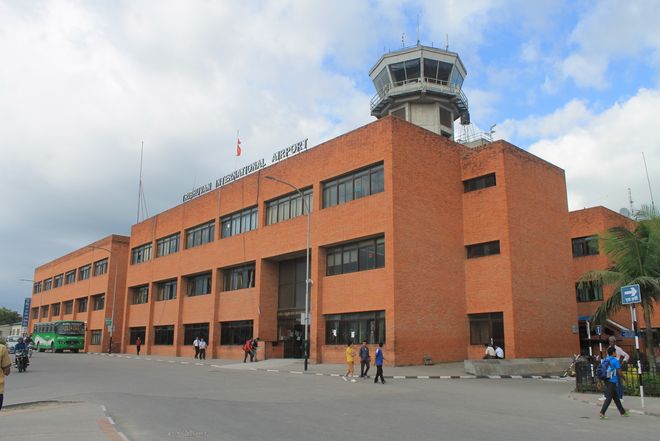 Главное здание аэропорта Трибхуван в Катманду