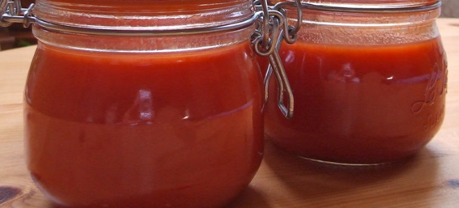Ketchup iz paradižnikovega soka doma