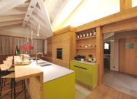 dizajn kuhinje v leseni hiši 9