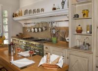 Notranjost kuhinje v stilu Provence3
