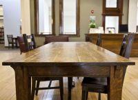 Kuchyňské dřevěné stoly7