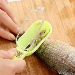 нож за чишћење рибе 2