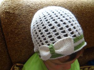 плетена шапка за момичета 38