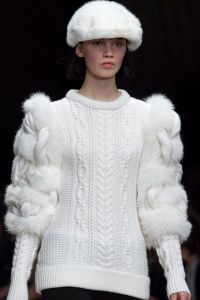 Pletený bílý svetr 2