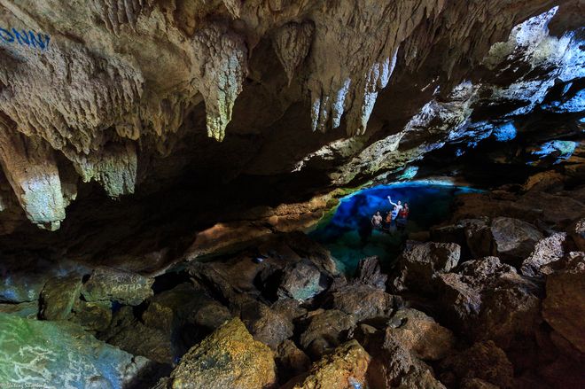 Кристальные пещеры (Crystal Cave) в Купанге