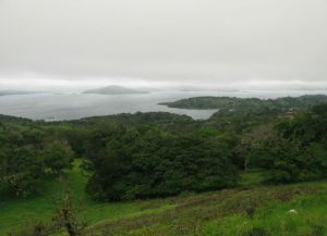 Вид на озеро Ареналь