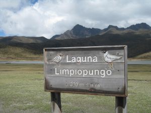 Берег озера Лимпиопунго