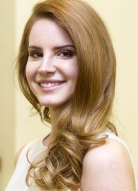 Lana Del Rey's Makeup