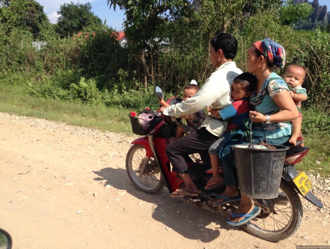 Лаосская семья