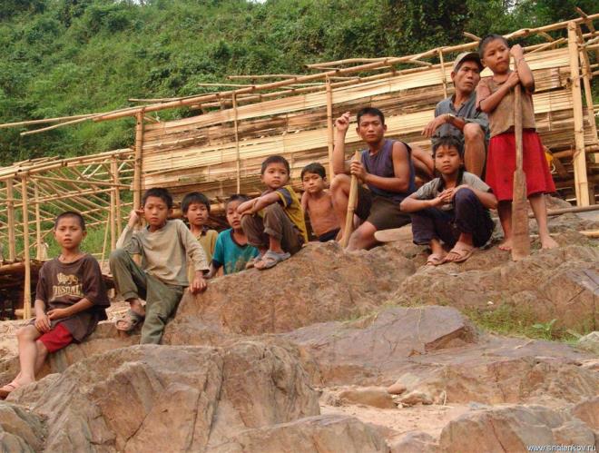 Дети Лаоса
