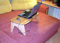 Stół do laptopa 12