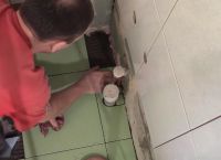 Postavljanje pločica u kupaonici72