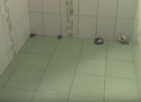 Полагане на плочки в банята82