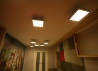 sufitowe panele diodowe emitujące światło dla domu8