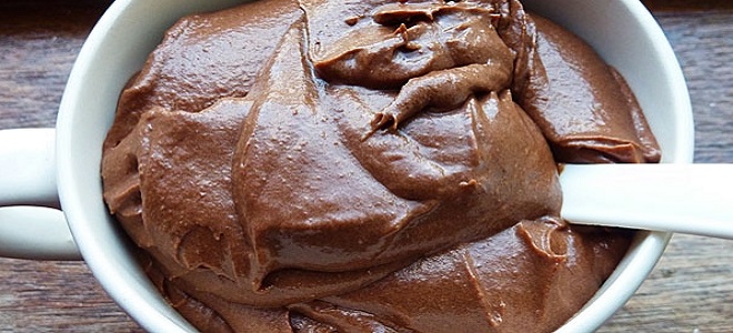 Lenten krem ​​czekoladowy na ciasto