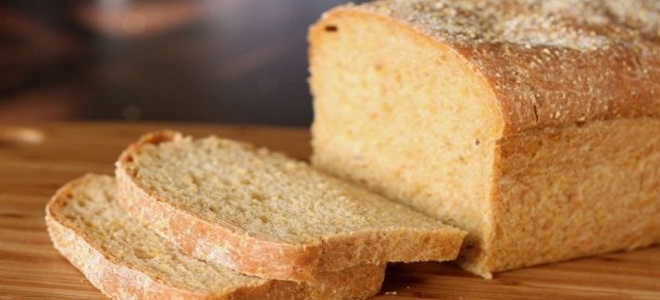 чист хляб в машината за хляб