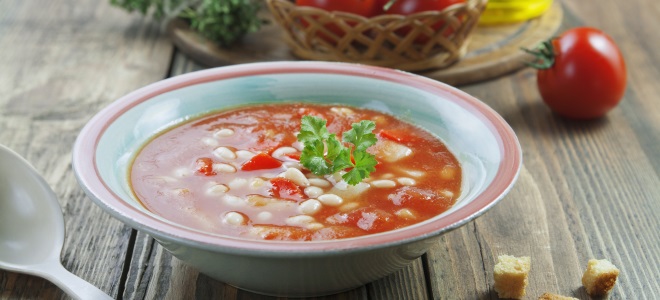 Суха доматена супа с боб