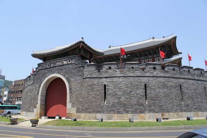 Замок Хвасон в Сувоне, Южная Корея
